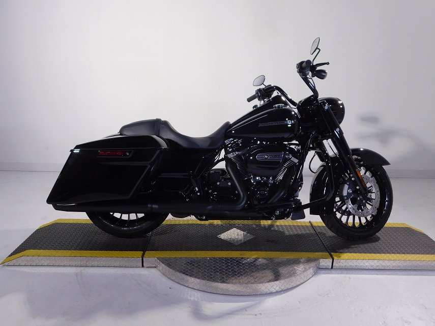 New 2018 Harley-Davidson Road King Special FLHRXS Touring in ...