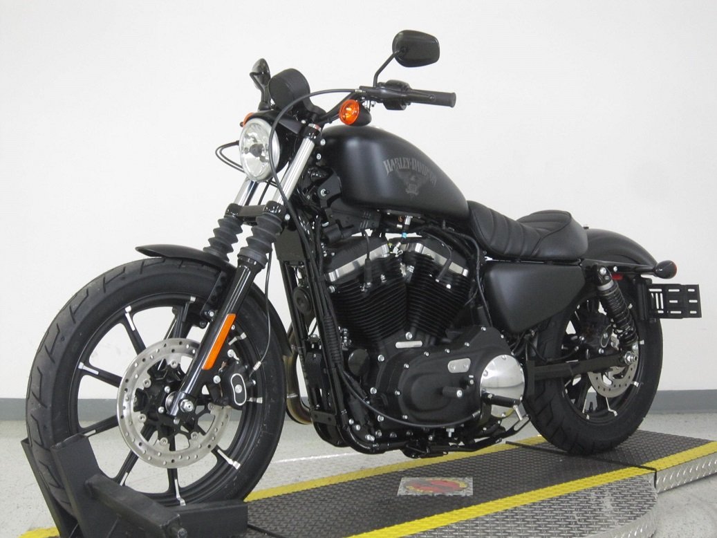 New 2018 Harley Davidson Sportster Iron 883 XL883N Sportster in ...