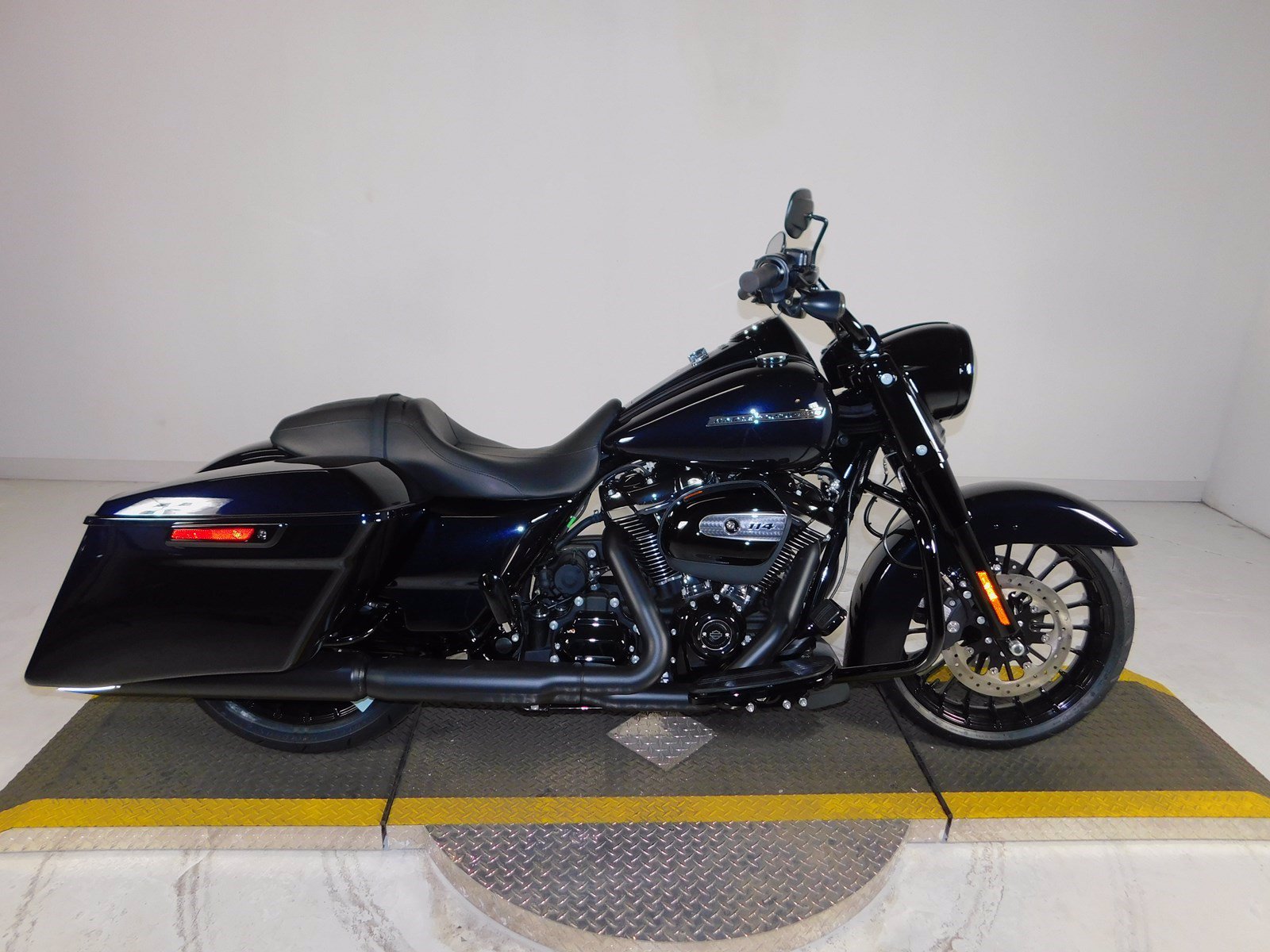 New 2019 Harley-Davidson Road King Special FLHRXS Touring In ...