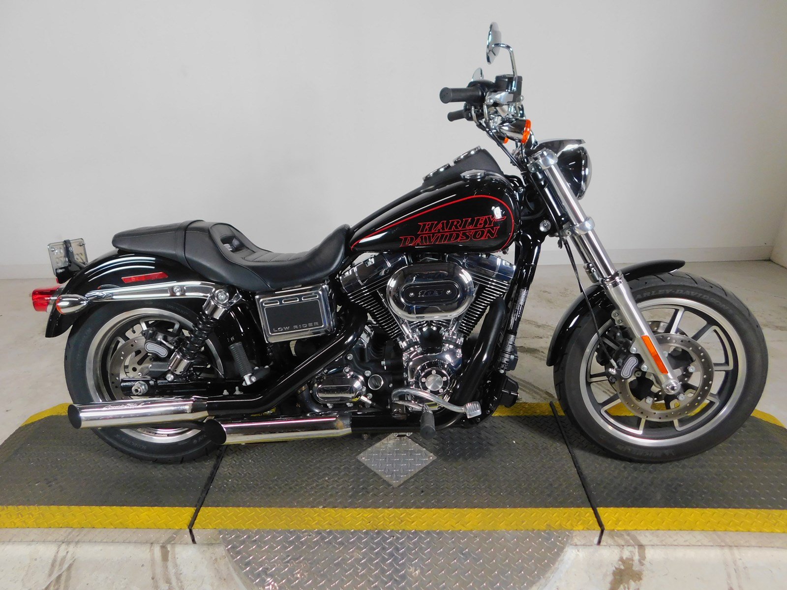 Pre-Owned 2016 Harley-Davidson Dyna Low Rider FXDL Dyna in Westminster ...