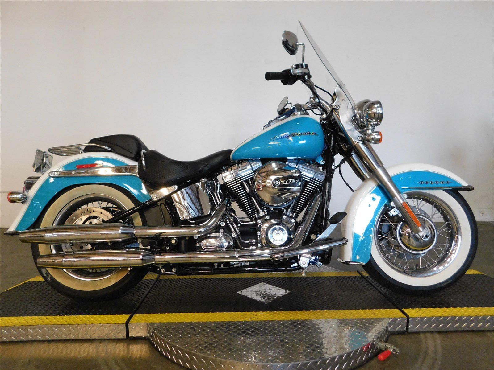 Pre-Owned 2016 Harley-Davidson Softail Deluxe FLSTN Softail In ...