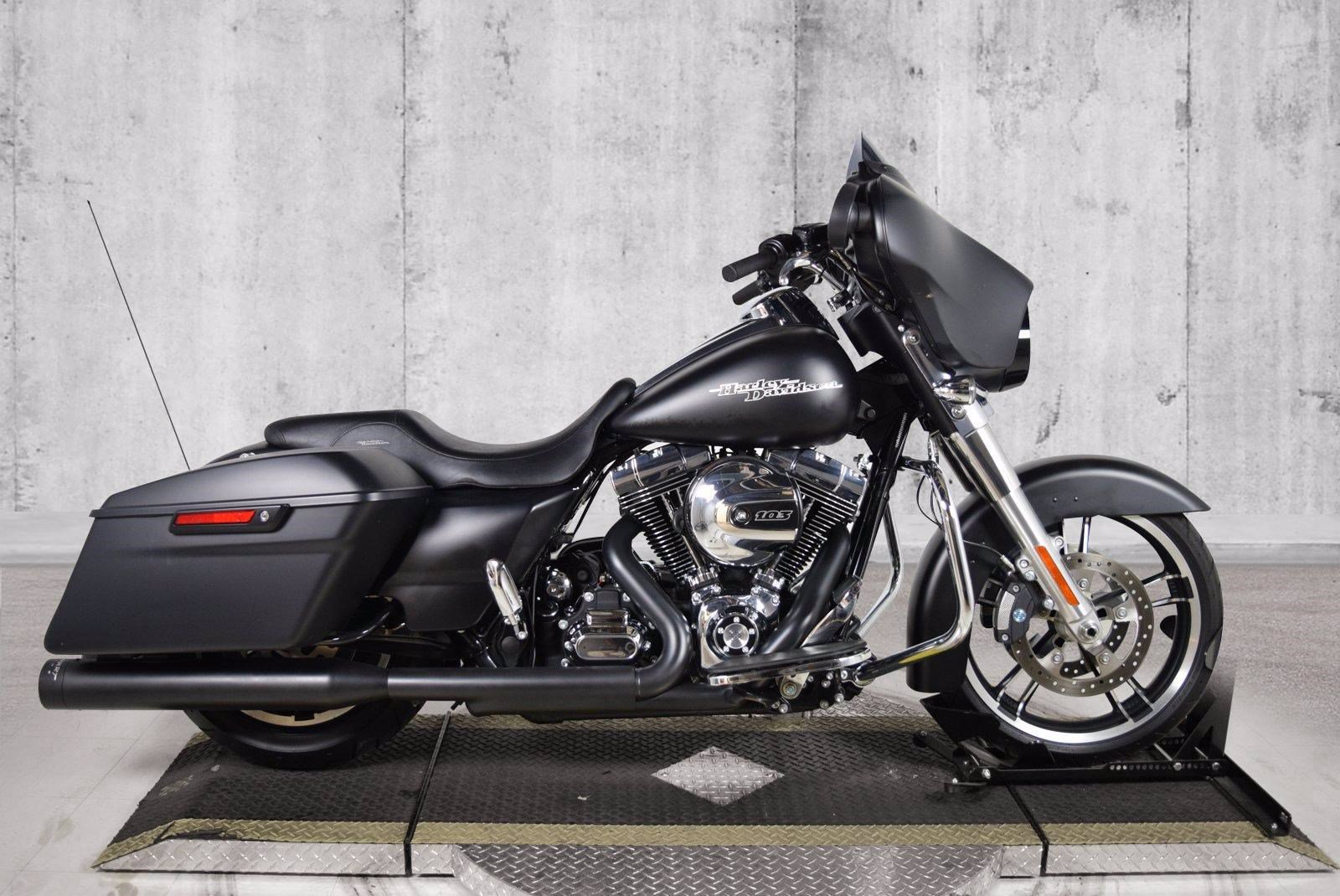 Pre Owned 2016 Harley Davidson Street Glide Flhx Touring In Westminster 
