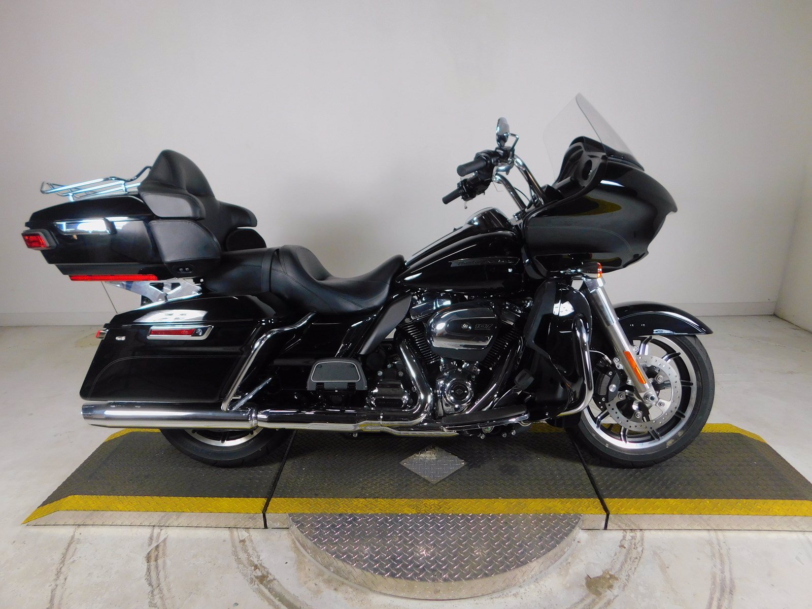 New 2018 Harley-Davidson Road Glide Ultra FLTRU Touring in Westminster ...