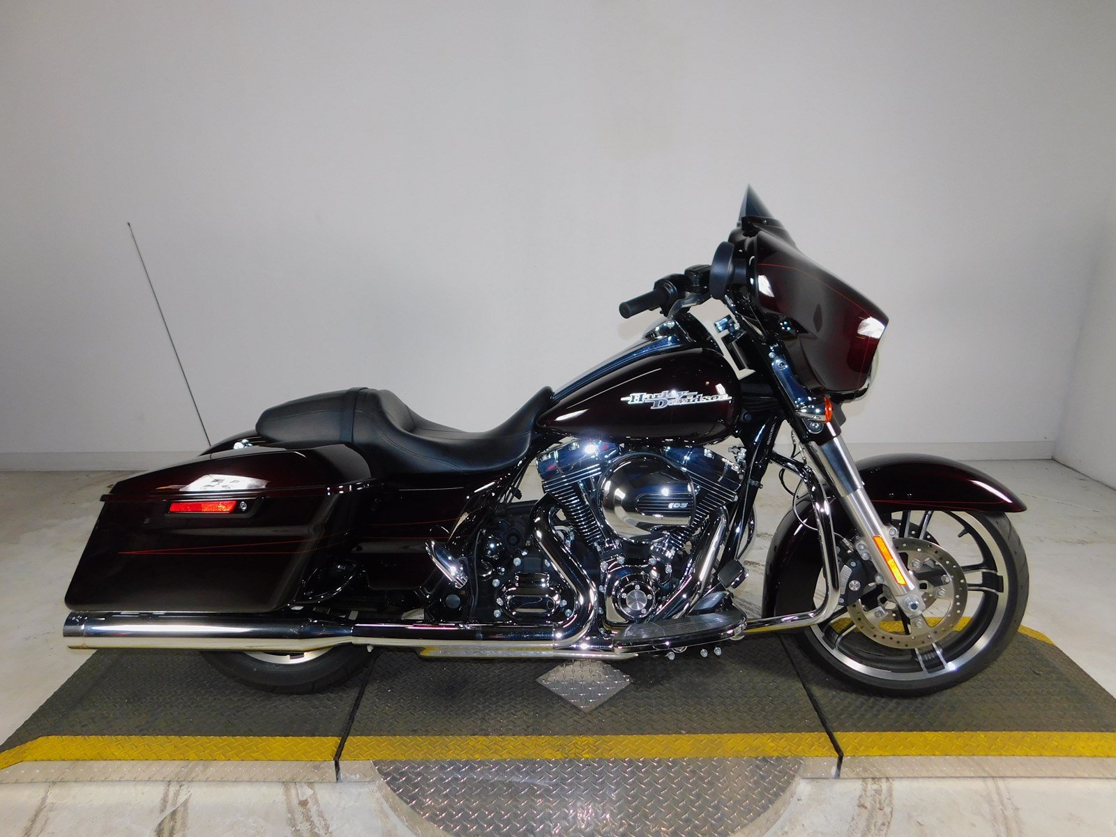 Pre-Owned 2014 Harley-Davidson Street Glide Special FLHXS Touring in ...