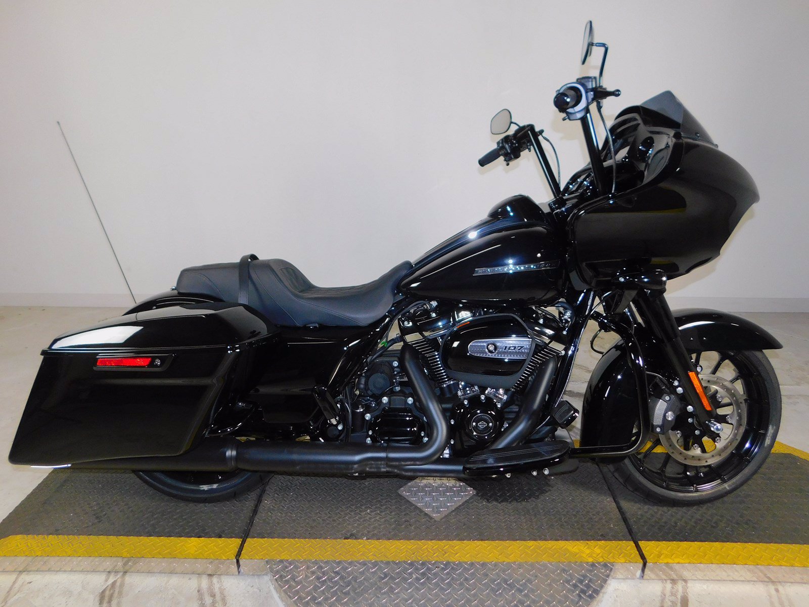 New 2018 Harley-davidson Road Glide Special Fltrxs Touring In 