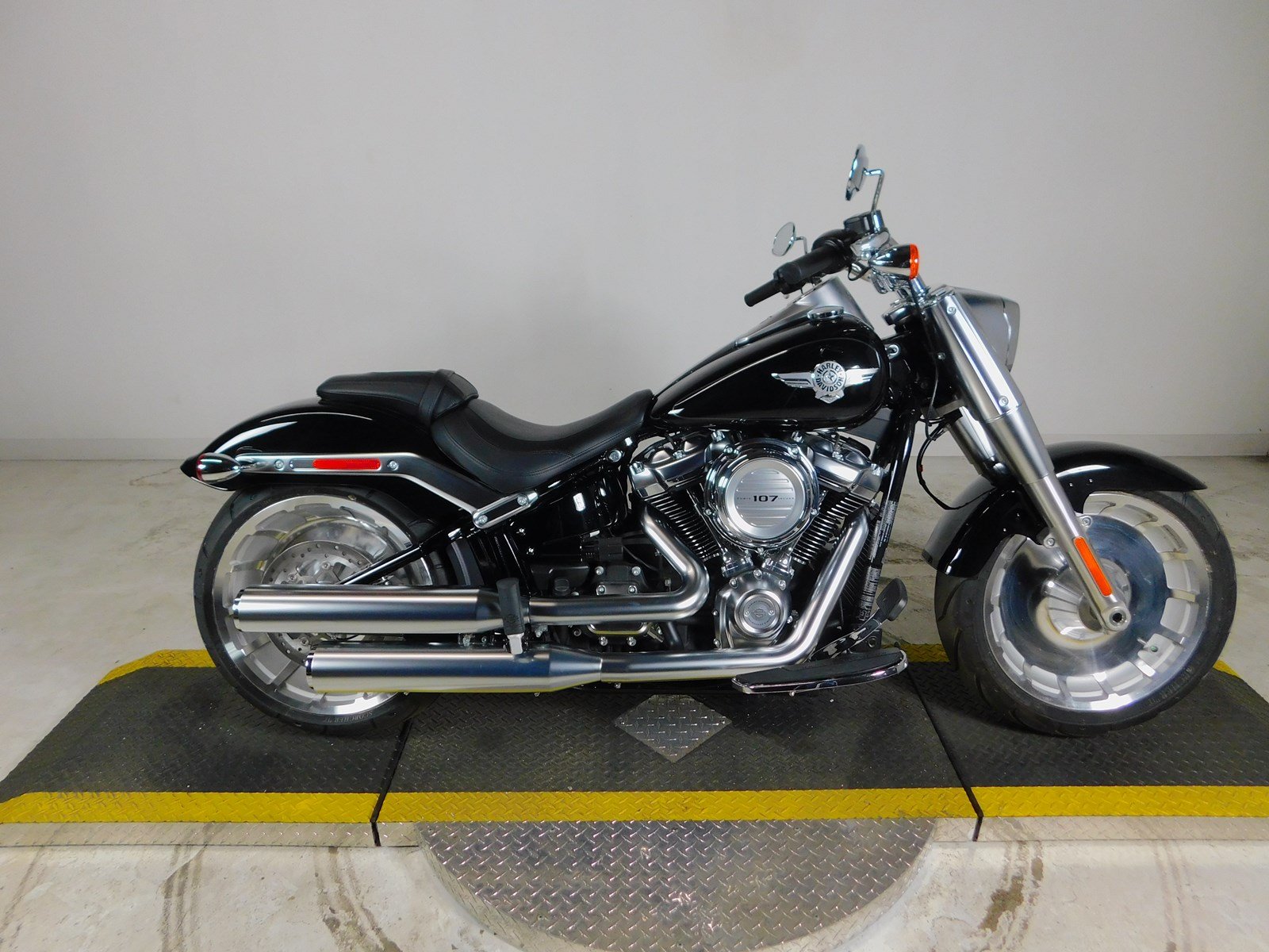 Pre Owned 2018 Harley Davidson Softail Fat Boy Flfb Softail In Westminster U034625 Huntington 6571