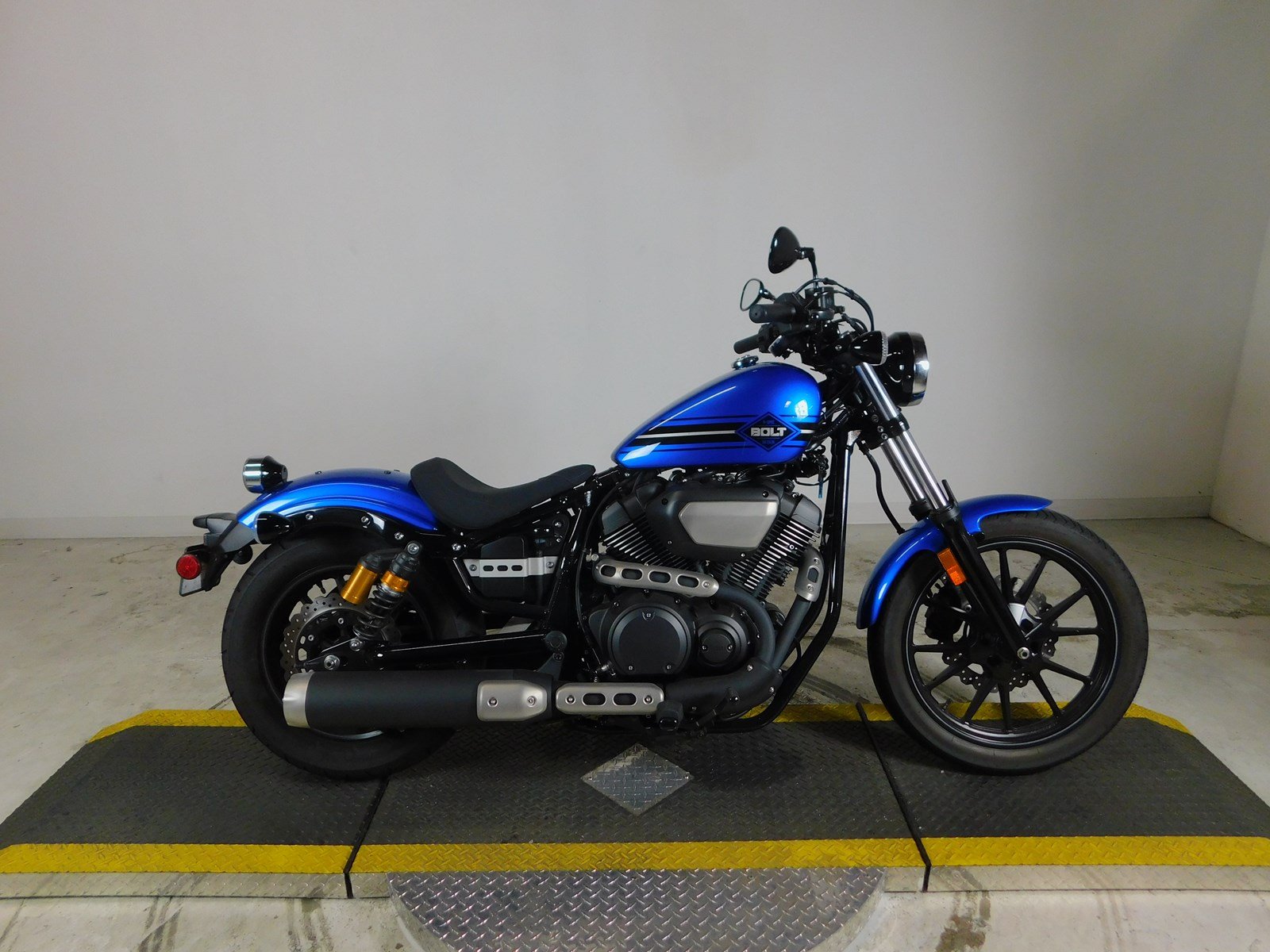 2018 yamaha bolt r spec